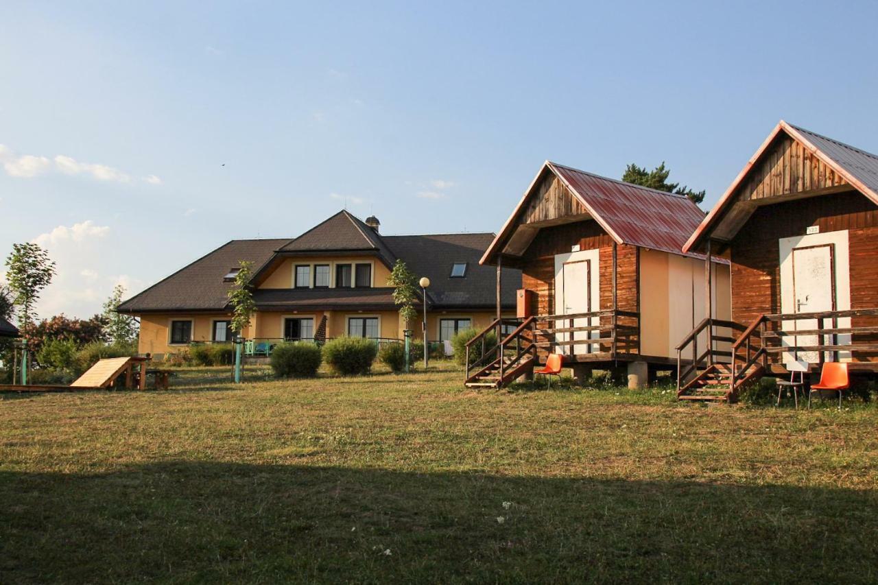 Camping V Raji - Palda Rovensko pod Troskami Buitenkant foto
