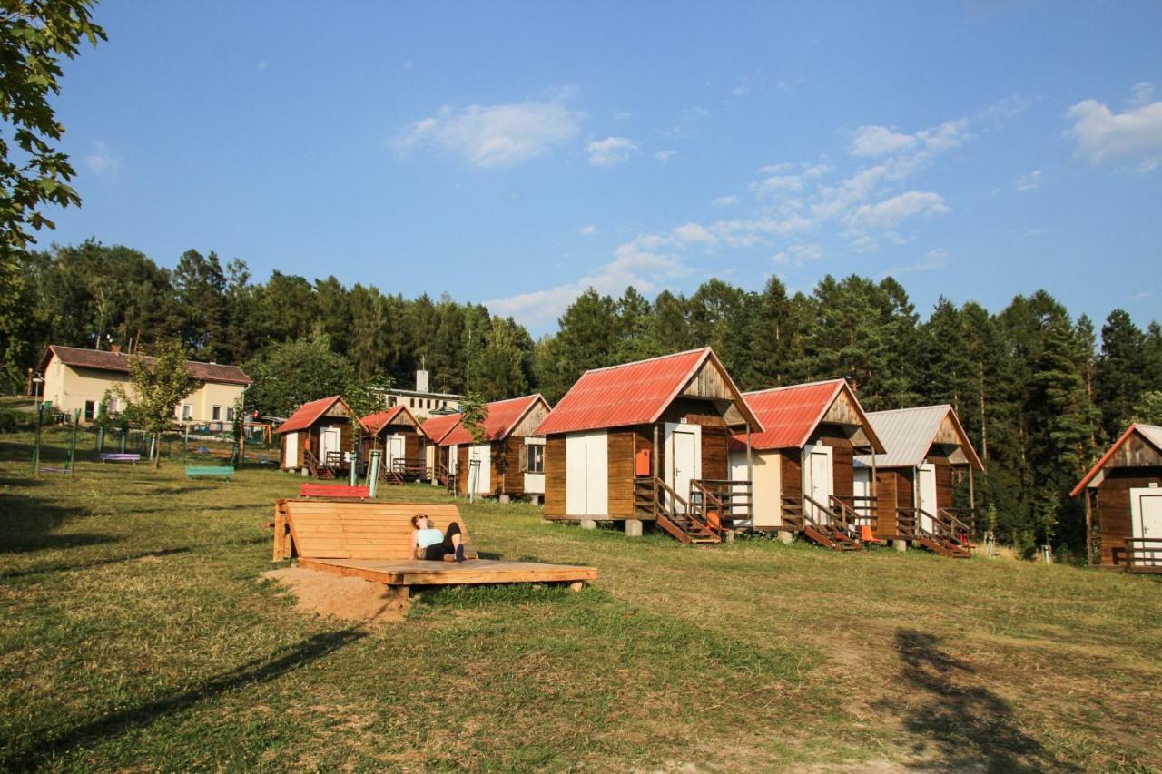 Camping V Raji - Palda Rovensko pod Troskami Buitenkant foto