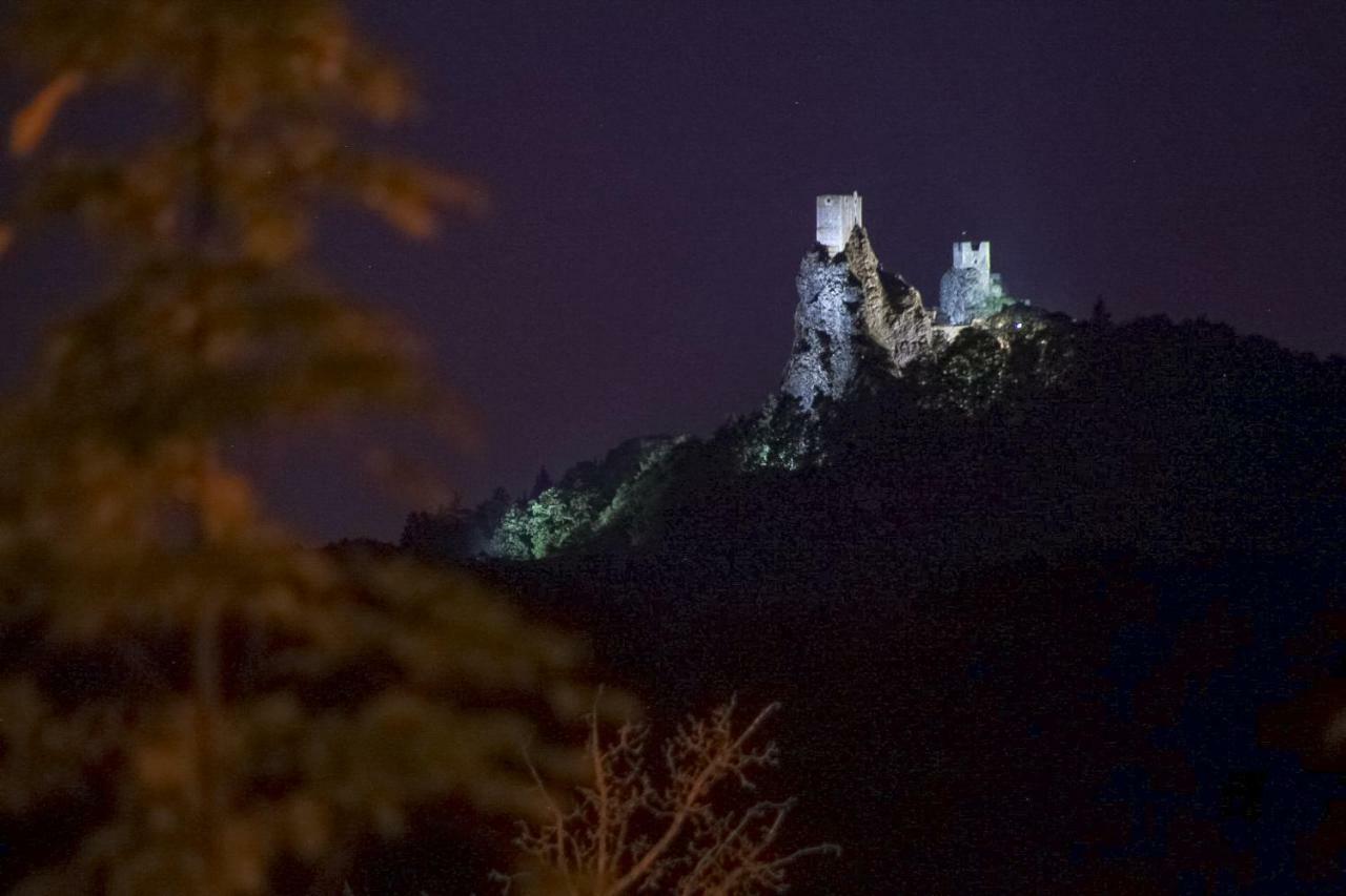 Camping V Raji - Palda Hotel Rovensko pod Troskami Buitenkant foto